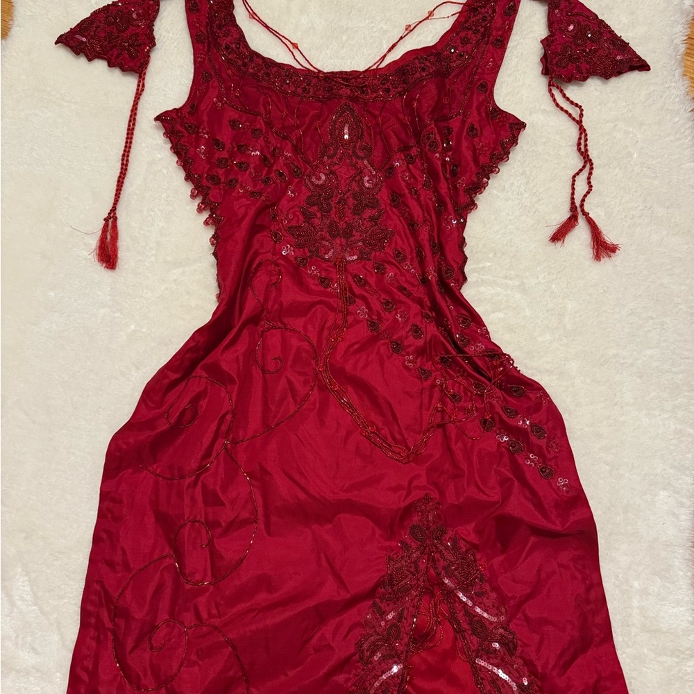 A Stunning Beaded Indian Kurti Suit - Deep Red/Burgundy | US OS